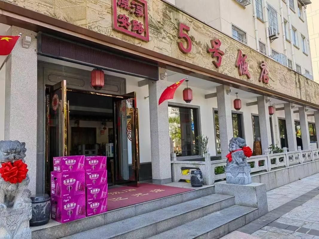 高淳開水族店怎么樣？加盟祥龍魚場(chǎng)賣龍魚市場(chǎng)怎樣？