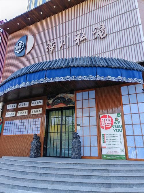 江孜開水族店怎么樣？加盟祥龍魚場賣龍魚市場怎樣？