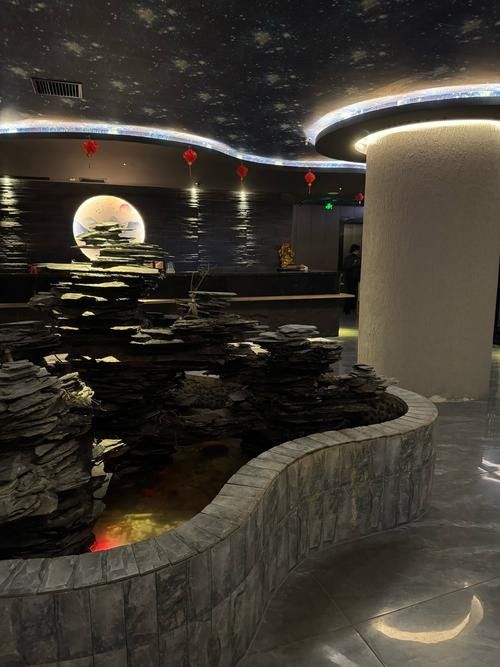 烏達(dá)開水族店怎么樣？加盟祥龍魚場賣龍魚市場怎樣？