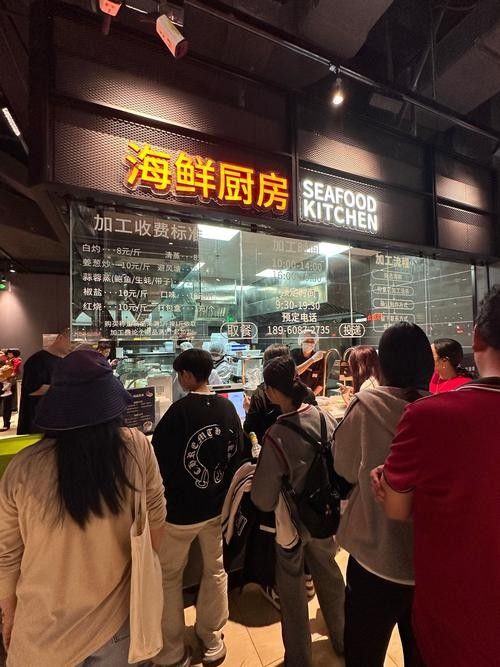 福清開水族店怎么樣？加盟祥龍魚場賣龍魚市場怎樣？