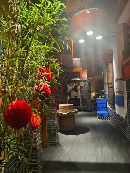 眉縣開水族店怎么樣？加盟祥龍魚場賣龍魚市場怎樣？