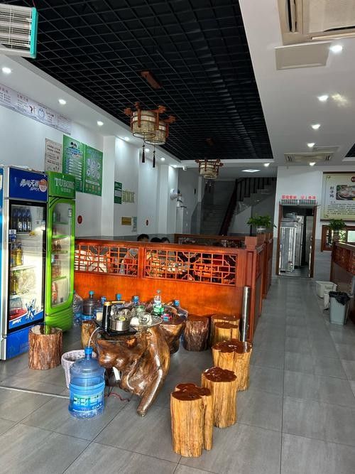文圣開水族店怎么樣？加盟祥龍魚場(chǎng)賣龍魚市場(chǎng)怎樣？