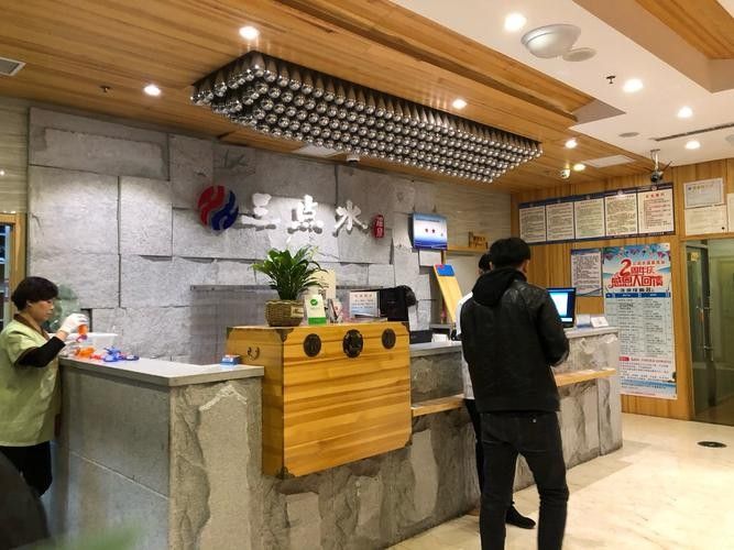 札達開水族店怎么樣？加盟祥龍魚場賣龍魚市場怎樣？