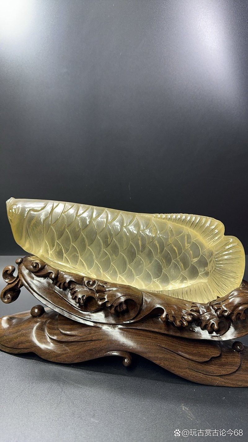 有哪些著名的金龍魚寶石作品？