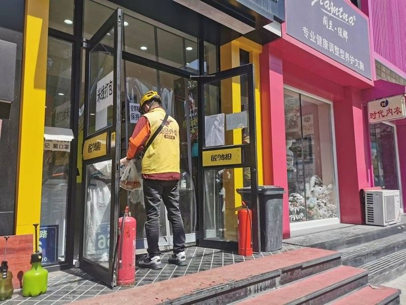 九臺開水族店怎么樣？加盟祥龍魚場賣龍魚市場怎樣？