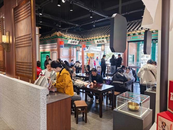 延吉開水族店怎么樣？加盟祥龍魚場賣龍魚市場怎樣？