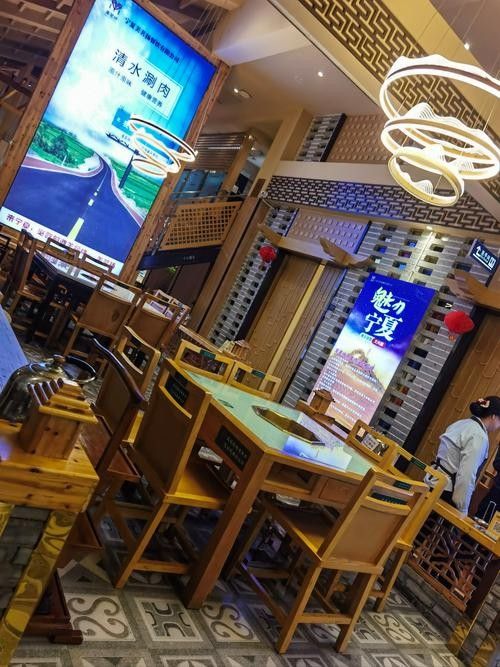 左云開水族店怎么樣？加盟祥龍魚場賣龍魚市場怎樣？