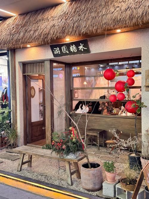 漳縣開水族店怎么樣？加盟祥龍魚場賣龍魚市場怎樣？
