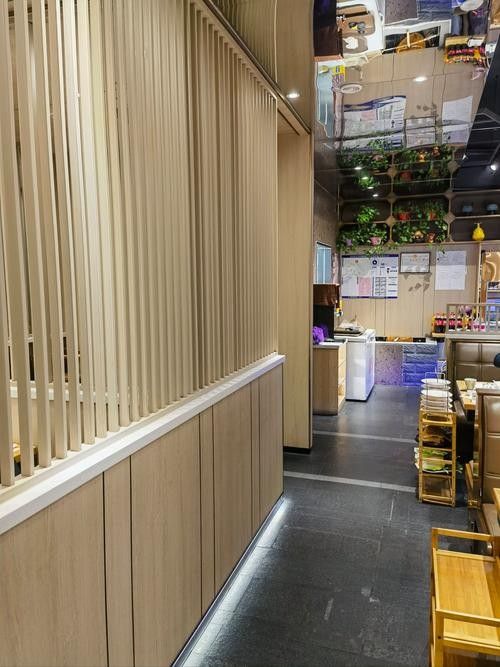 杏花嶺開水族店怎么樣？加盟祥龍魚場賣龍魚市場怎樣？