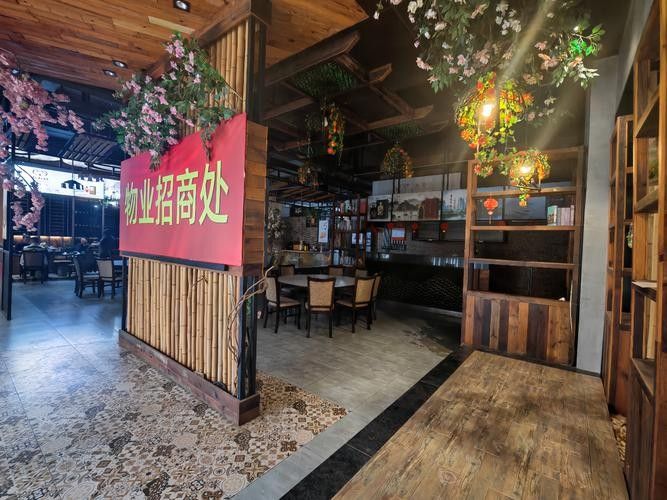 珙縣開水族店怎么樣？加盟祥龍魚場賣龍魚市場怎樣？