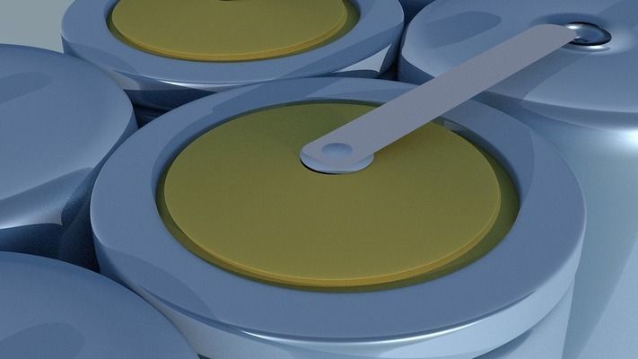 紅龍魚缸怎么配魚飼料好（如何判斷紅龍魚飼料質量優劣，紅龍魚幼魚期營養需求詳解）