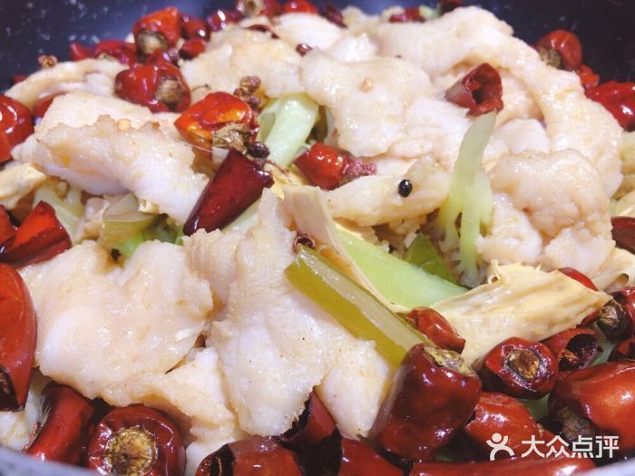 大豐收龍魚做法（大豐收干鍋魚怎么做_大豐收干鍋魚的做法）