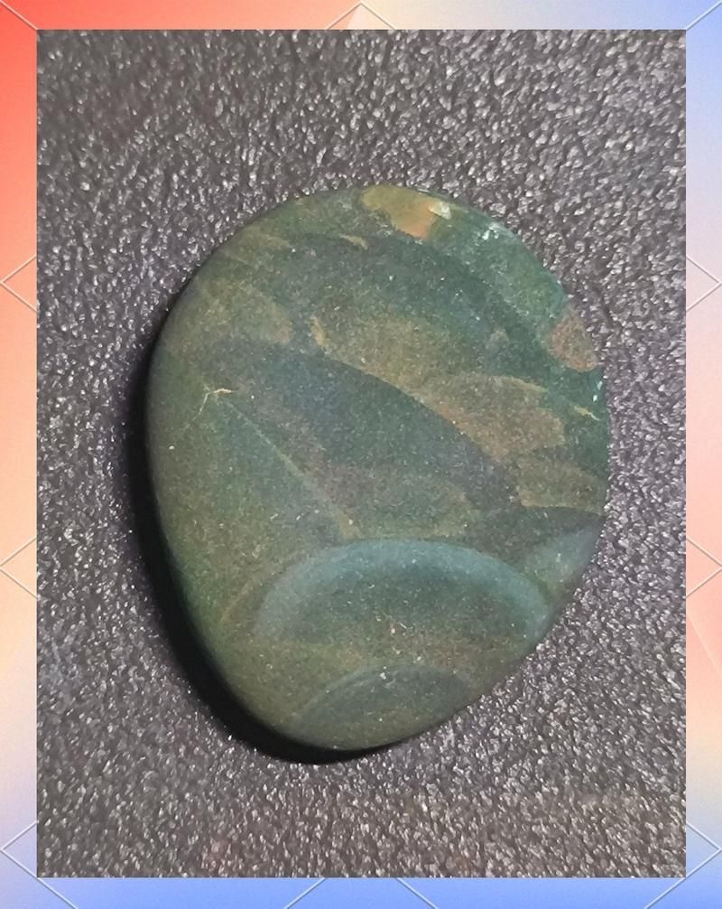 龍鱗石原石圖片