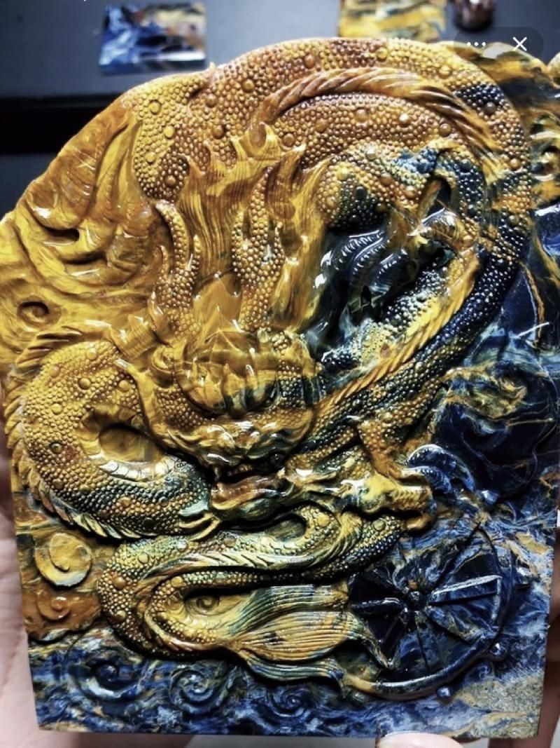 龍鱗石原石圖片