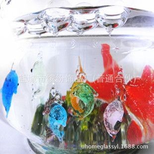 海豚標志的魚缸：海豚標志的魚缸在現代室內設計中的應用及其美學價值