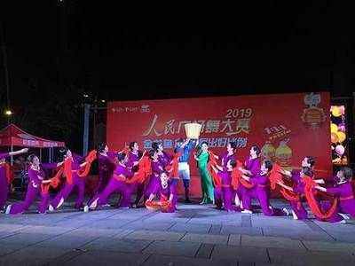 金龍魚知識青年多少錢：金龍魚品鑒標準介紹金龍魚市場價格趨勢如何挑選優質金龍魚 金龍魚知識青年多少錢：金龍魚品鑒標準介紹金龍魚市場價格趨勢如何挑選優質金龍魚 龍魚百科 第3張