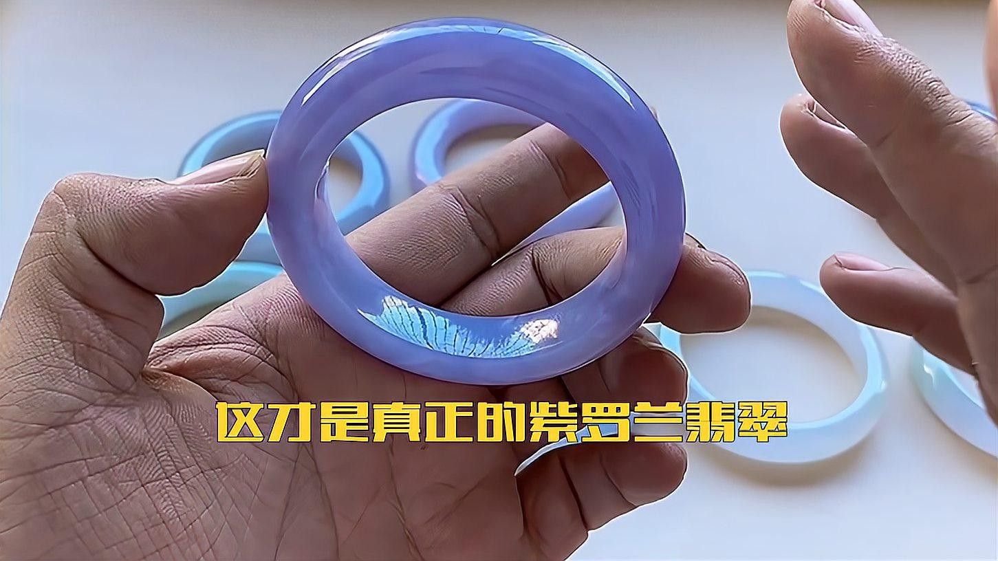 紅龍魚怎么分辨公母【ai搜集總結：紅龍魚母魚公母的區別分析關鍵詞紅龍魚公母的區別】