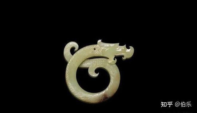 玉材質龍擺件的價格范圍是多少？