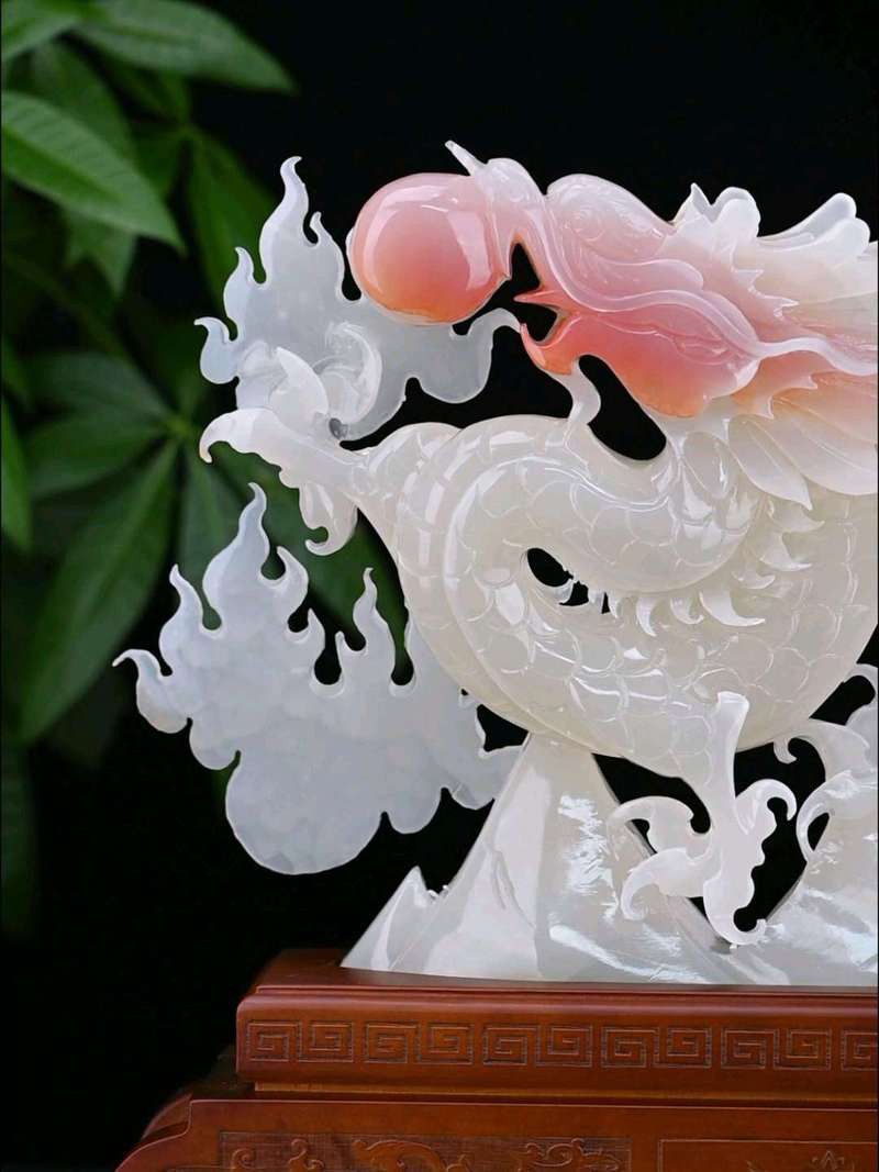 玉材質龍擺件的價格范圍是多少？