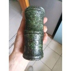 玉材質龍擺件的價格范圍是多少？
