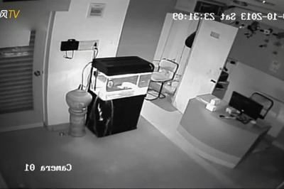 養(yǎng)龍魚用什么牌子的魚缸比較好一點(diǎn)：養(yǎng)龍魚用什么牌子的魚缸比較好