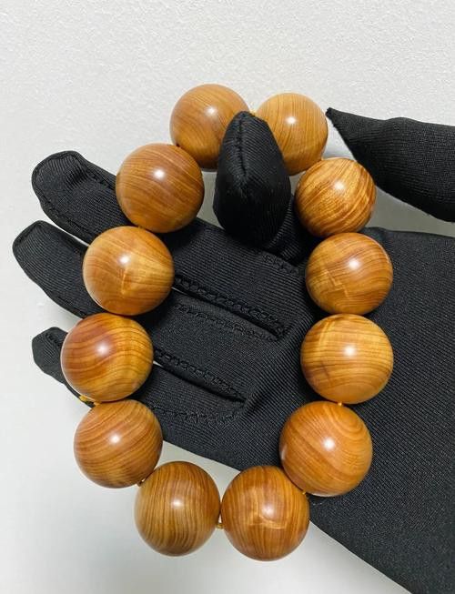 如何區分龍形擺件的真偽？