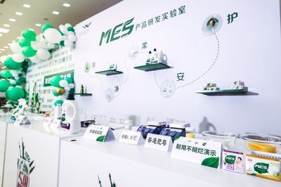 金龍魚喜歡吃什么魚，金龍魚專用餌料品牌推薦金龍魚活餌飼養注意事項 金龍魚喜歡吃什么魚，金龍魚專用餌料品牌推薦金龍魚活餌飼養注意事項 龍魚百科 第3張