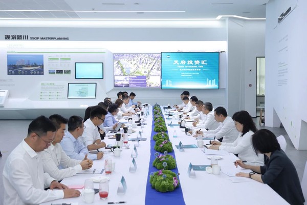 紅龍魚最佳發色溫度（紅龍魚最佳發色溫度是多少）