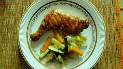 龍魚(yú)手術(shù)后不吃東西能活多久：龍魚(yú)手術(shù)后不吃東西能活多久，取決于多種因素