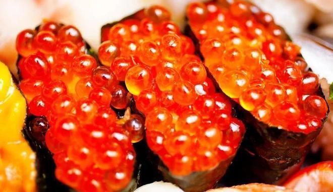 金龍魚籽，金龍魚籽是一種營養豐富、味道鮮美的食材，金龍魚籽的選購技巧