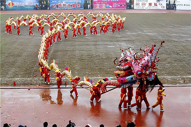 紅龍與金龍在民俗中的象征