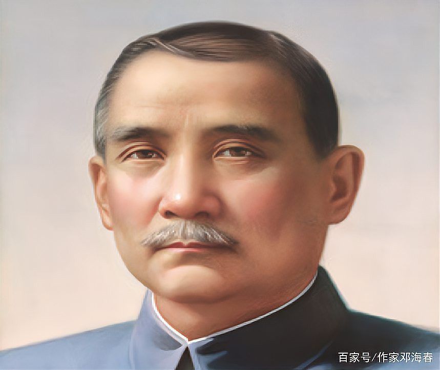 紅龍旗和黃龍旗哪個更早出現？