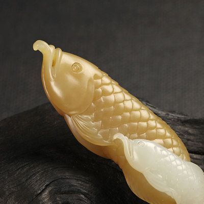 金龍魚玉雕寓意：金龍魚玉雕在中國傳統文化中有著豐富的寓意和象征