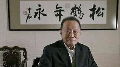 紅龍魚喂食方法視頻講解教程（紅龍魚喂食方法視頻講解教程全集）
