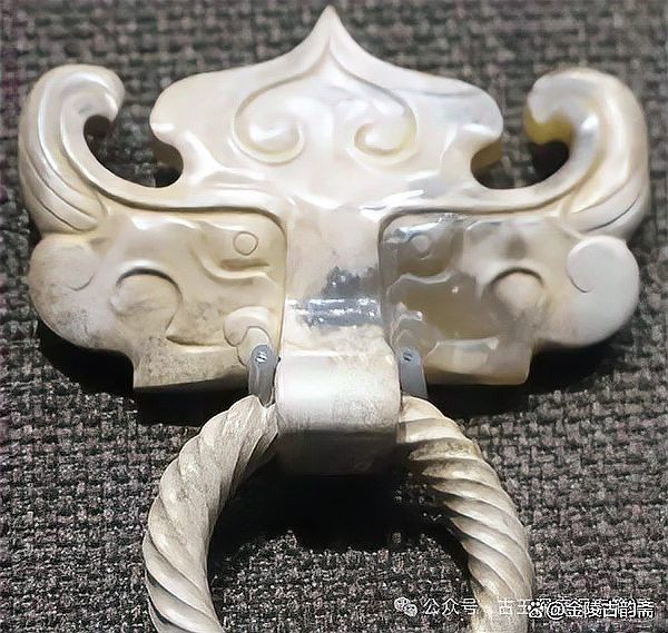 如何辨別龍魚吊墜的真偽？