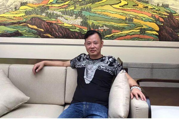 有哪些著名的玉石金龍魚雕刻大師？