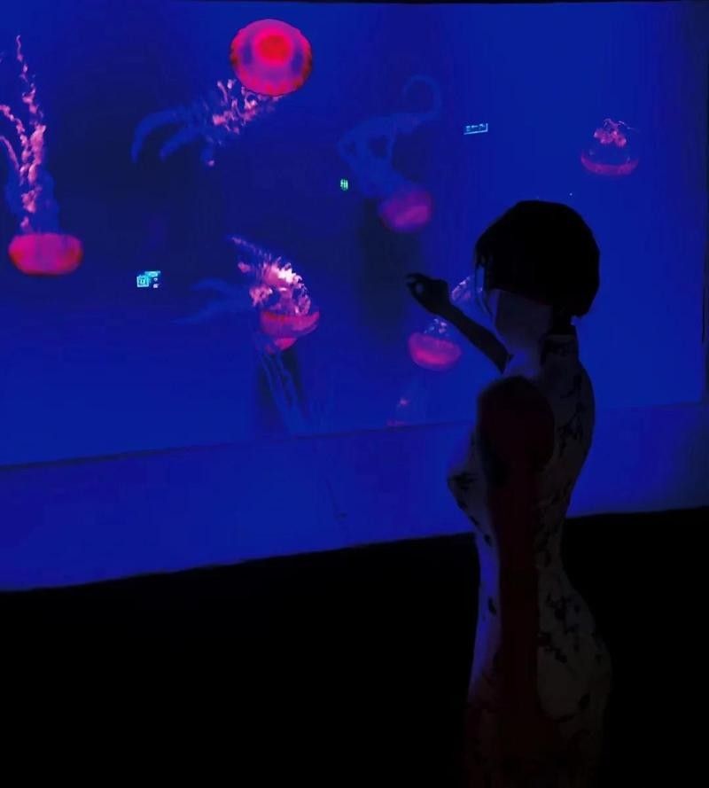 黃金河虎和龍魚哪個厲害些