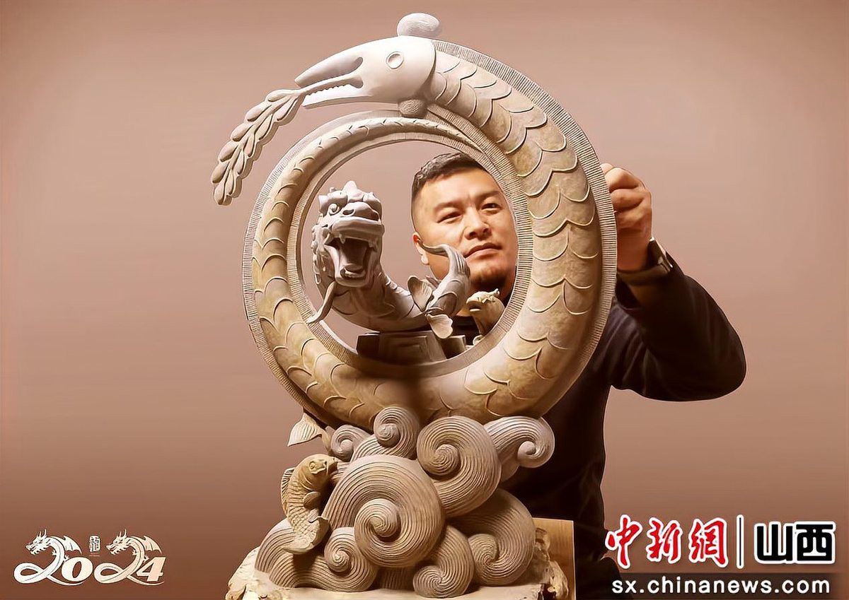 《鯉魚躍龍門》的創(chuàng)作背景是什么？