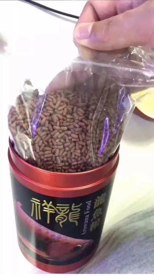 銀龍魚吃什么飼料顏色最好呢圖片