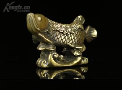 翡翠龍魚的寓意和象征風水（翡翠龍魚的寓意與象征）
