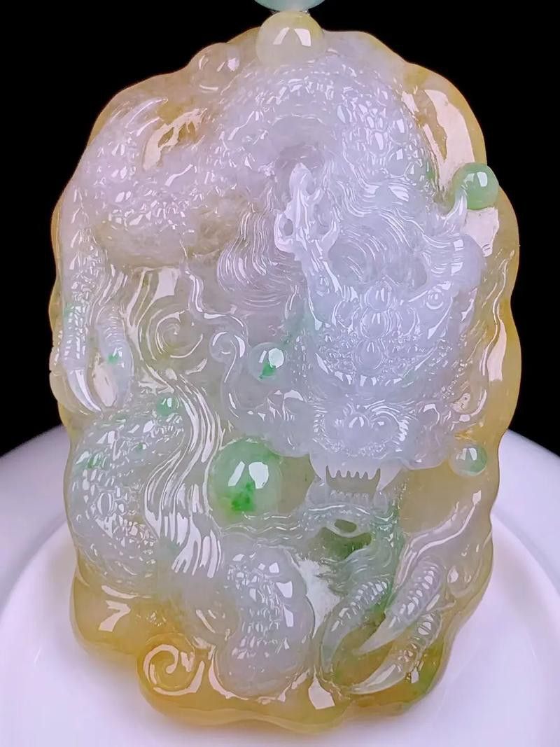 如何辨別龍吊墜的真偽？