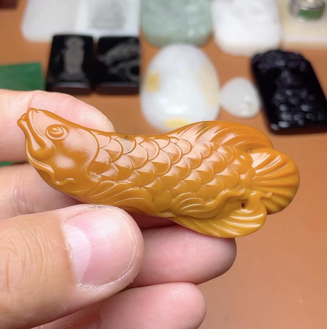 和田玉龍魚吊墜的價格是多少？