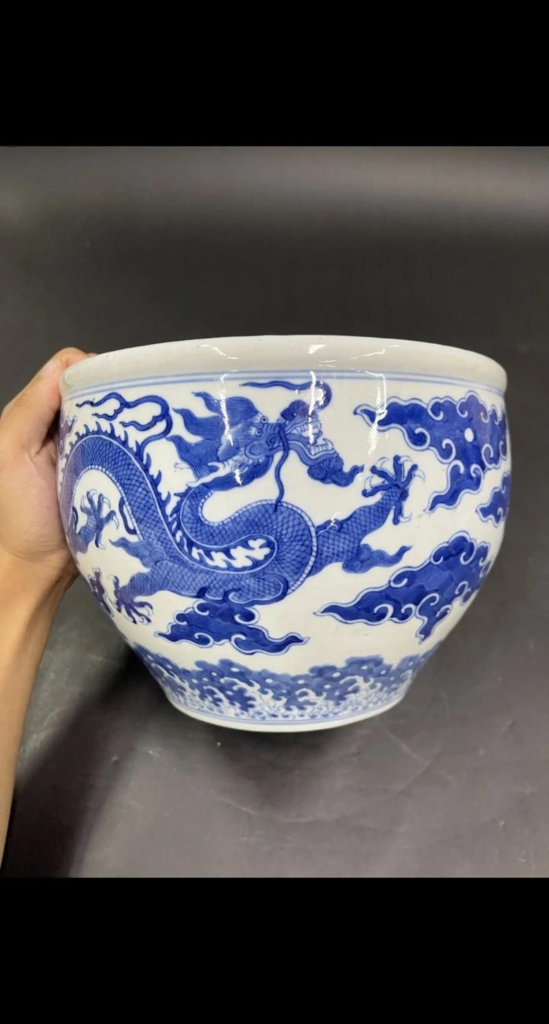 魚(yú)缸上龍圖案的最佳尺寸