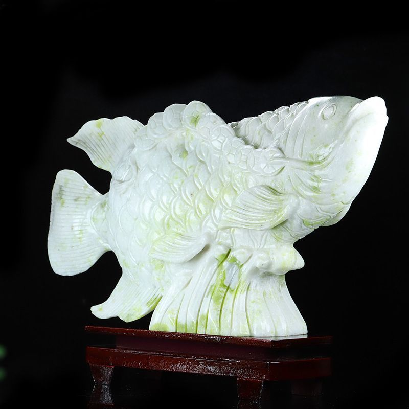 玉石龍魚擺件怎么擺放（玉石龍魚擺件在中國文化中具有特殊寓意代表著財富和好運）