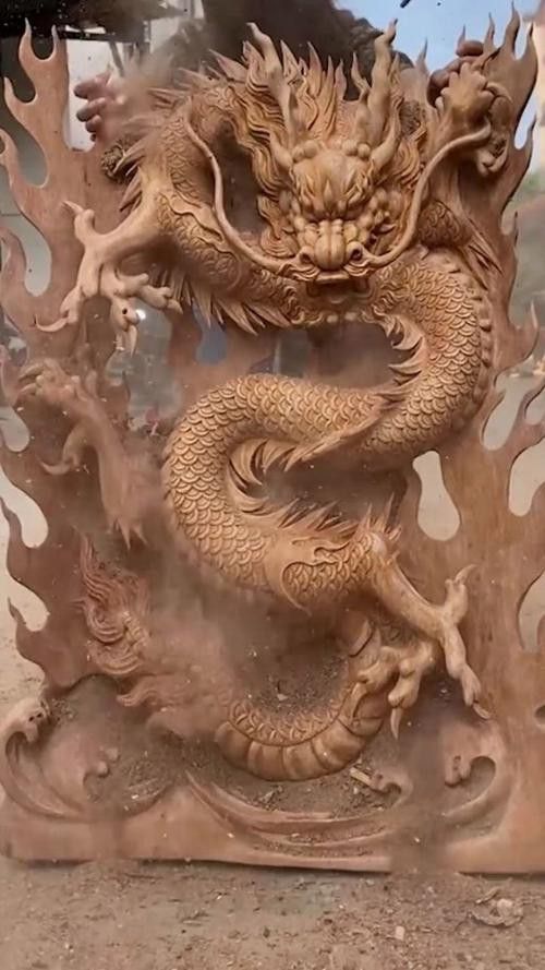 有沒有動態(tài)的招財金龍壁紙？