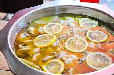 龍魚可以吃小龍蝦嗎，龍魚可以食用小龍蝦嗎