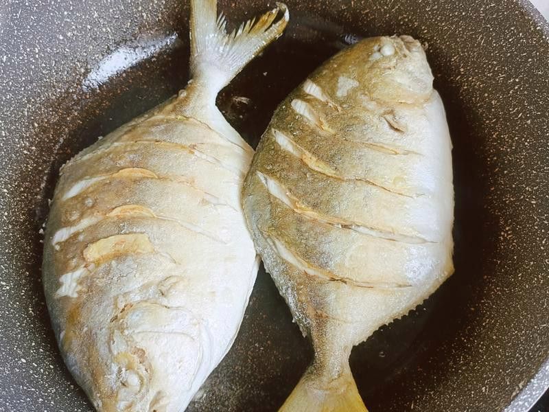 紅龍魚烹飪時需要去鱗嗎？