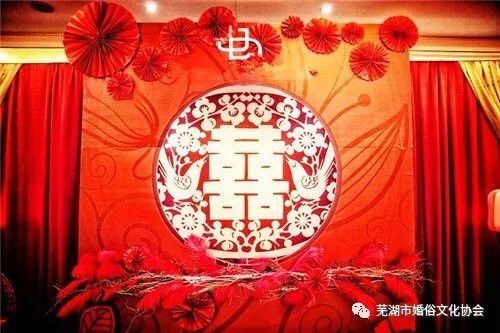 紅龍在春節和婚慶中的具體應用