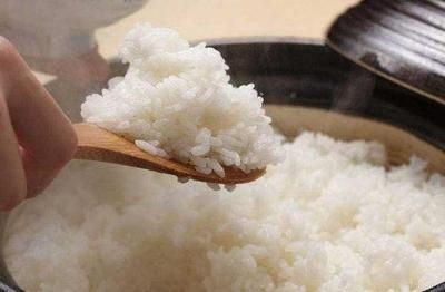 龍魚撞缸怎樣處理視頻教程：龍魚撞缸怎樣處理？全面解析與實用視頻指南