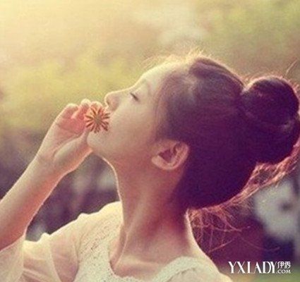 龍魚缸背景圖用漫畫影響發(fā)色嗎為什么：龍魚缸背景圖用漫畫影響發(fā)色嗎